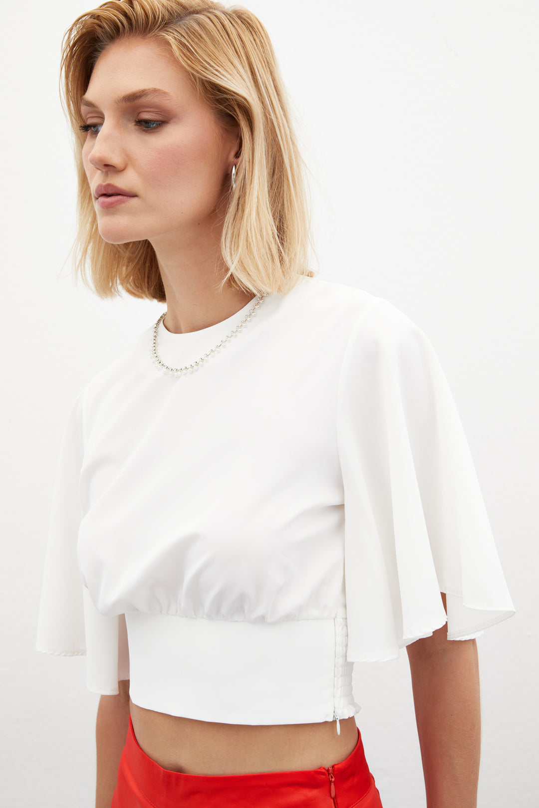 Sateen Blouse à manches courtes avec collier - Écru