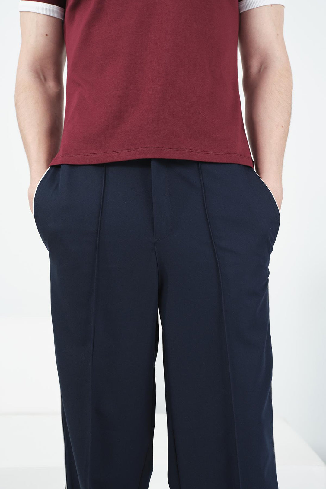 Giesto Pantalon classique bleu marine avec biais contrasté - Bleu marine