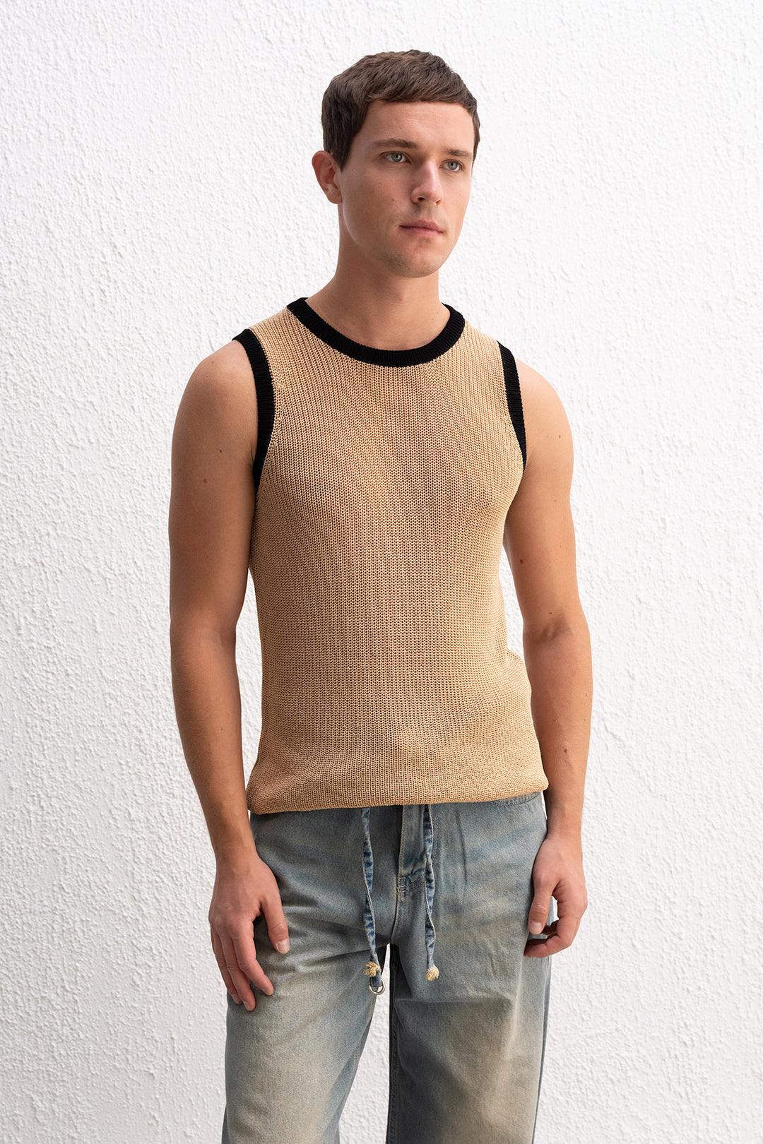 Giesto T-shirt Tricot Sans Manches Beige à Détails Contrastés - Beige