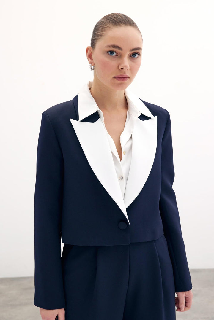 Sateen Veste courte contrastée - Bleu marine