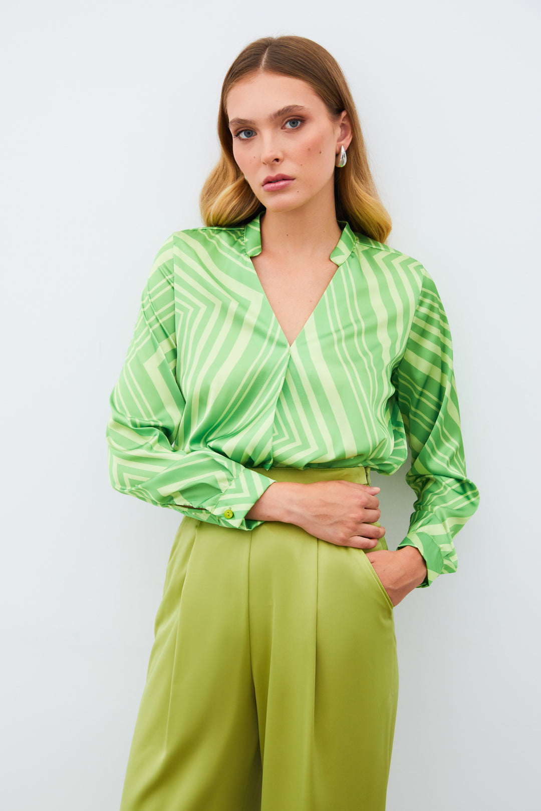 Sateen Blouse Croisée à Motifs - Vert