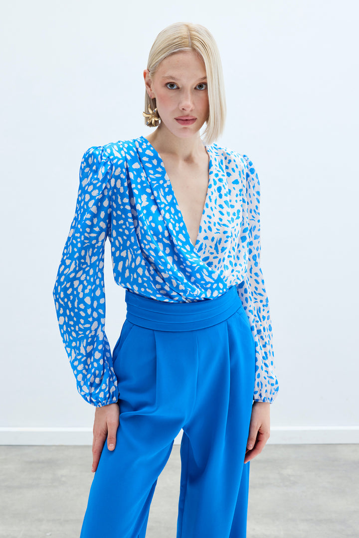 Sateen Body Imprimé Croisé - Écru-Bleu marine