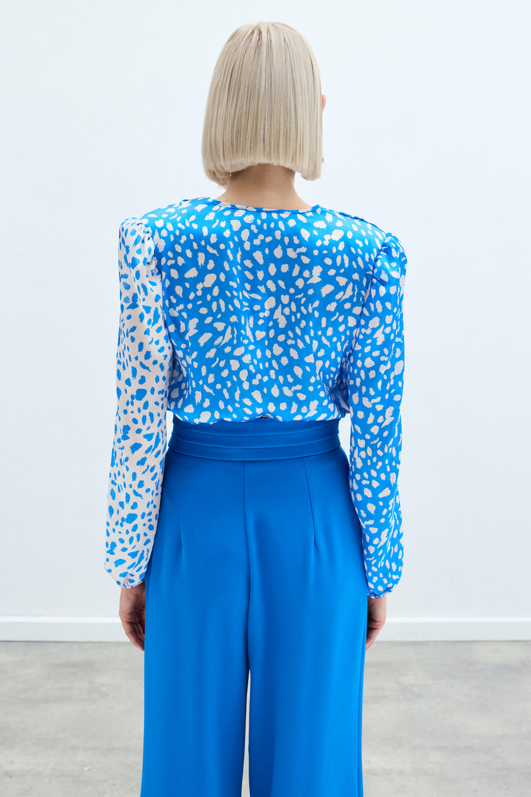 Sateen Body Imprimé Croisé - Écru-Bleu marine