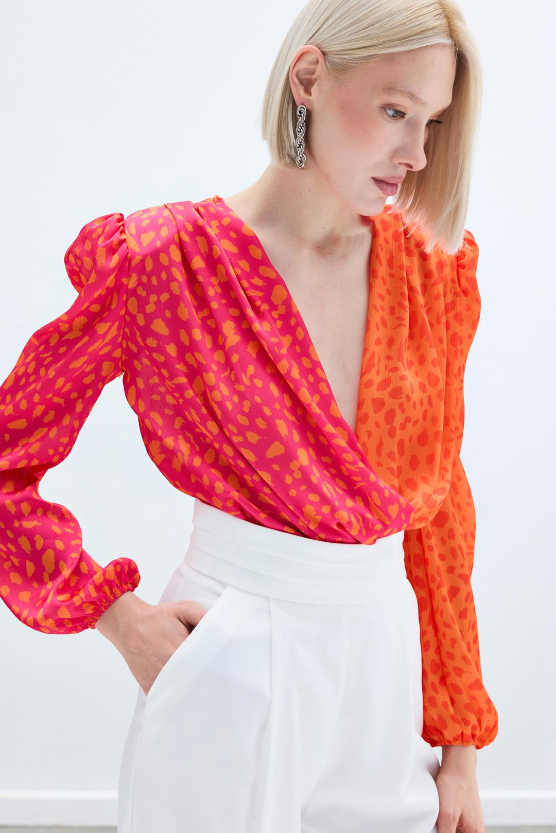 Sateen Body à motifs croisés - oranj-Fuchsia