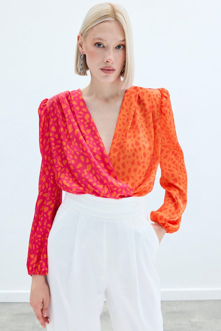 Sateen Body à motifs croisés - oranj-Fuchsia