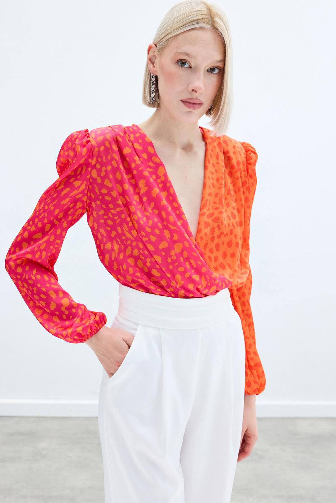 Sateen Body à motifs croisés - oranj-Fuchsia