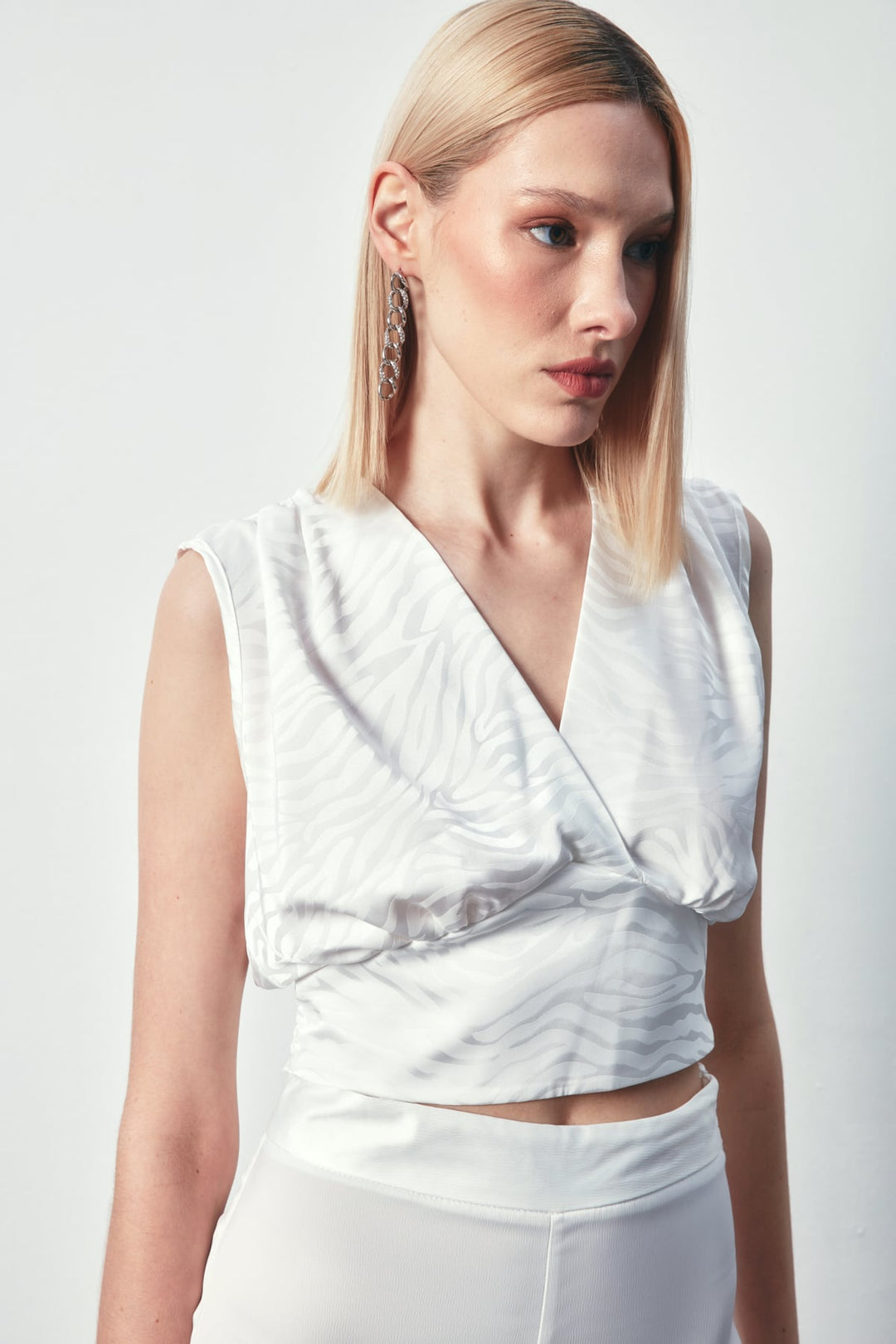Sateen Blouse en satin à motifs croisés - Écru
