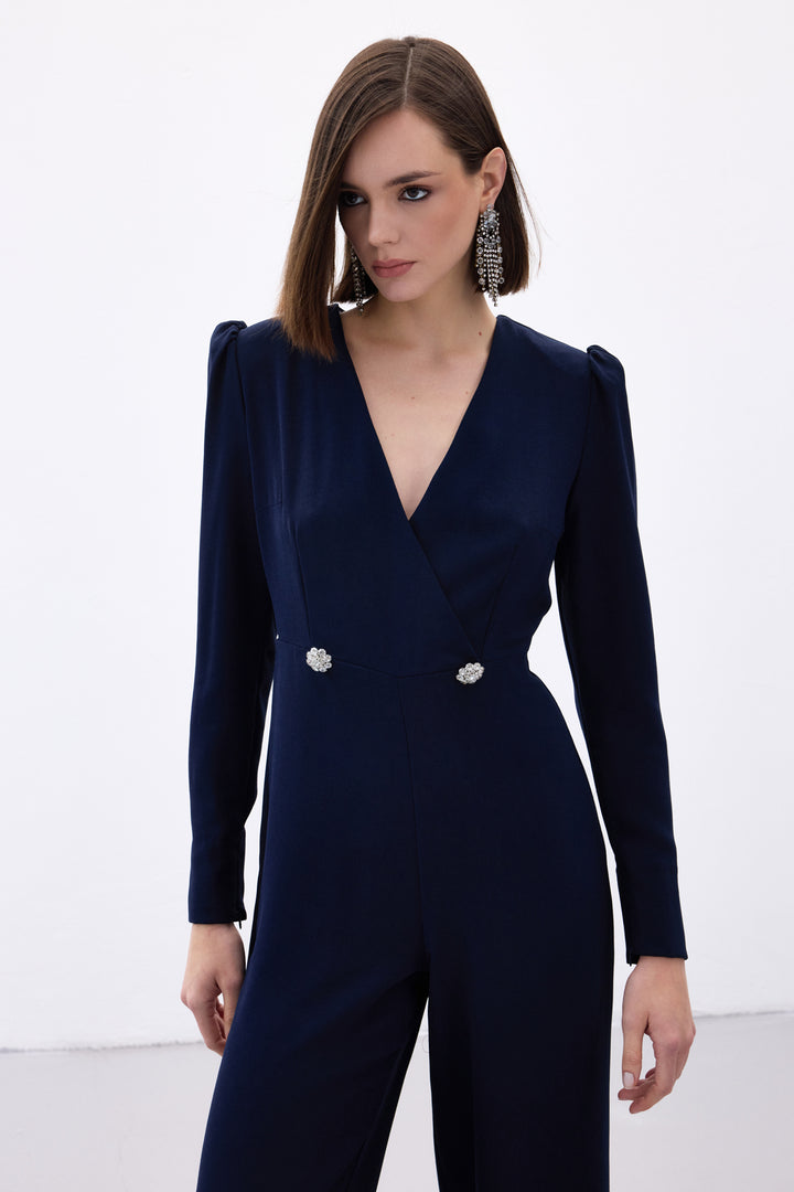Sateen Combinaison en crêpe à détails croisés et ornements - Bleu marine