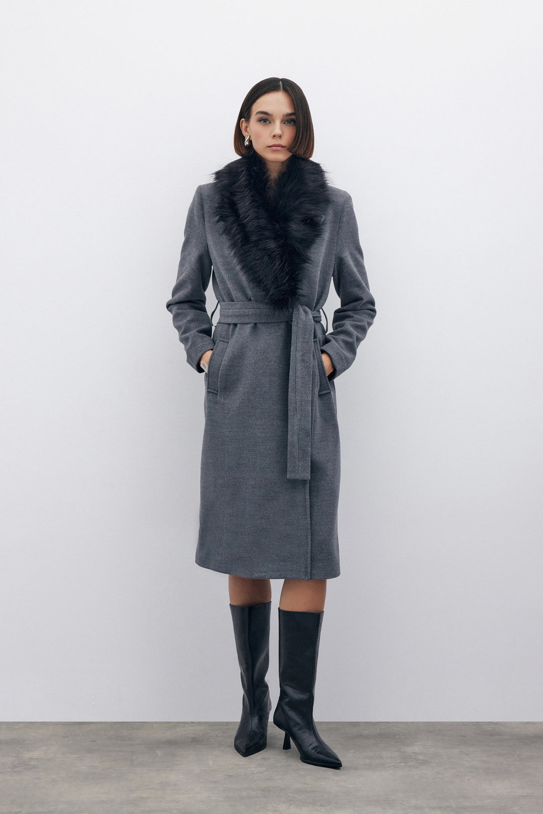 Sateen Manteau en Laine avec Fourrure - Gris