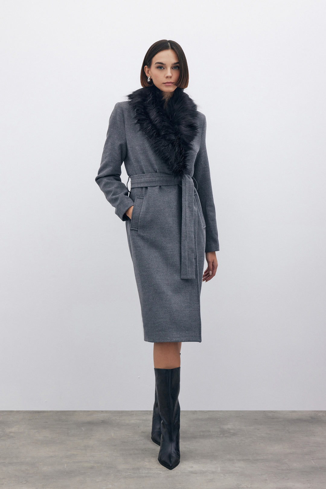 Sateen Manteau en Laine avec Fourrure - Gris
