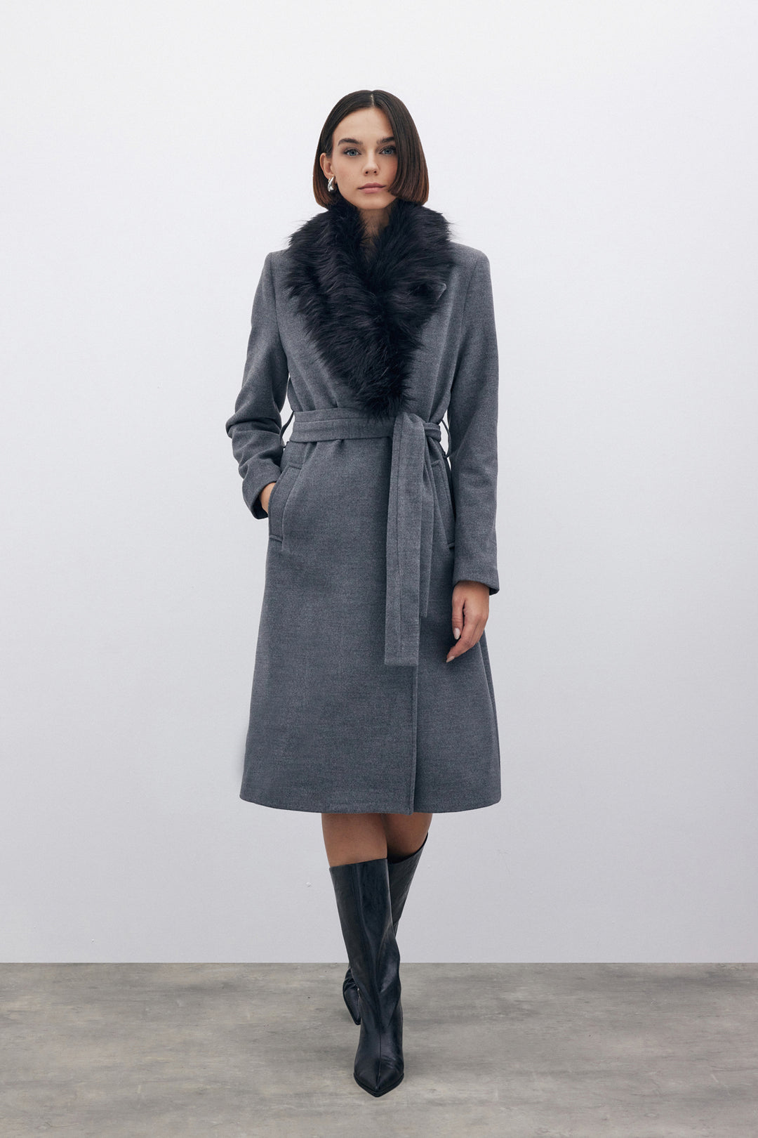 Sateen Manteau en Laine avec Fourrure - Gris