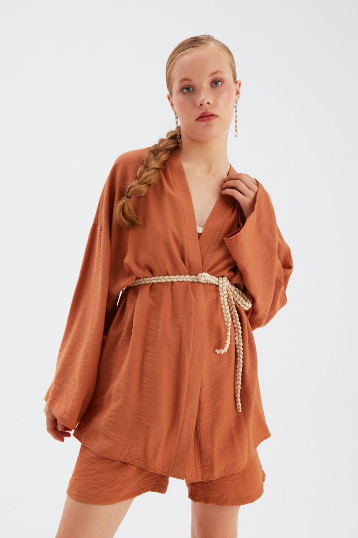 Sateen Kimono ample avec détail de ceinture - Tabac
