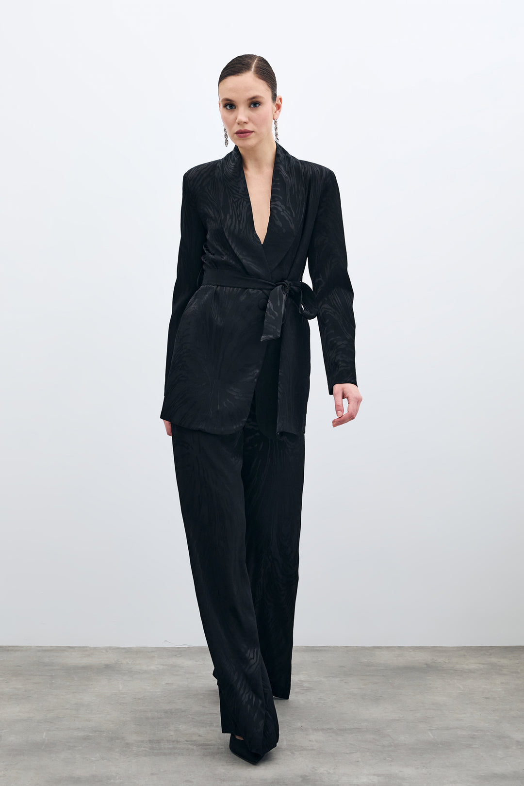 Sateen Veste longue ceinturée - Noir