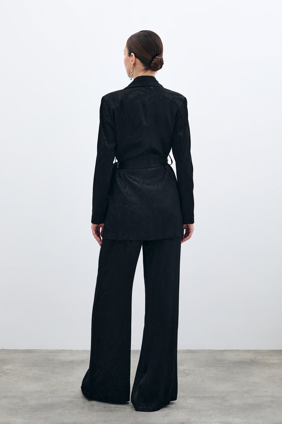Sateen Veste longue ceinturée - Noir