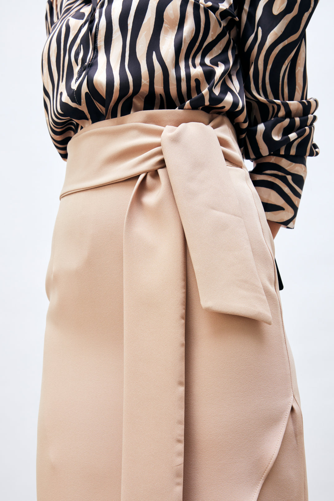 Sateen Jupe Crayon avec Ceinture - Beige