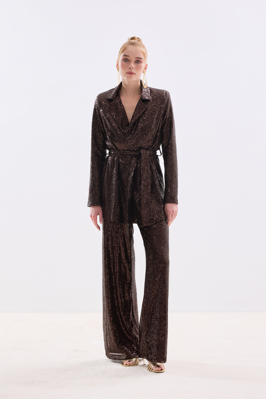 Sateen Veste à paillettes ceinturée - Marron