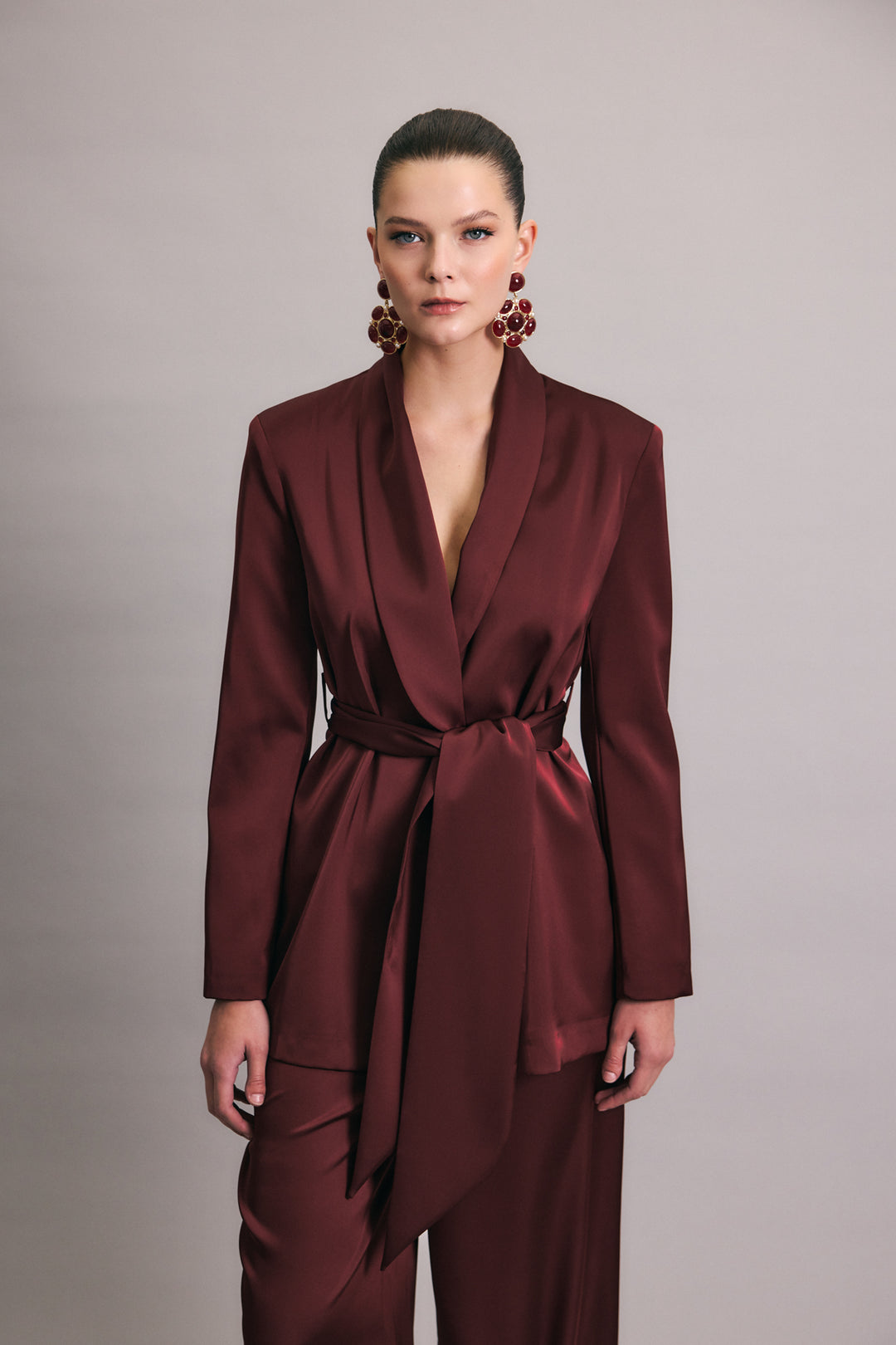 Sateen Veste en satin à ceinture - Bordeaux