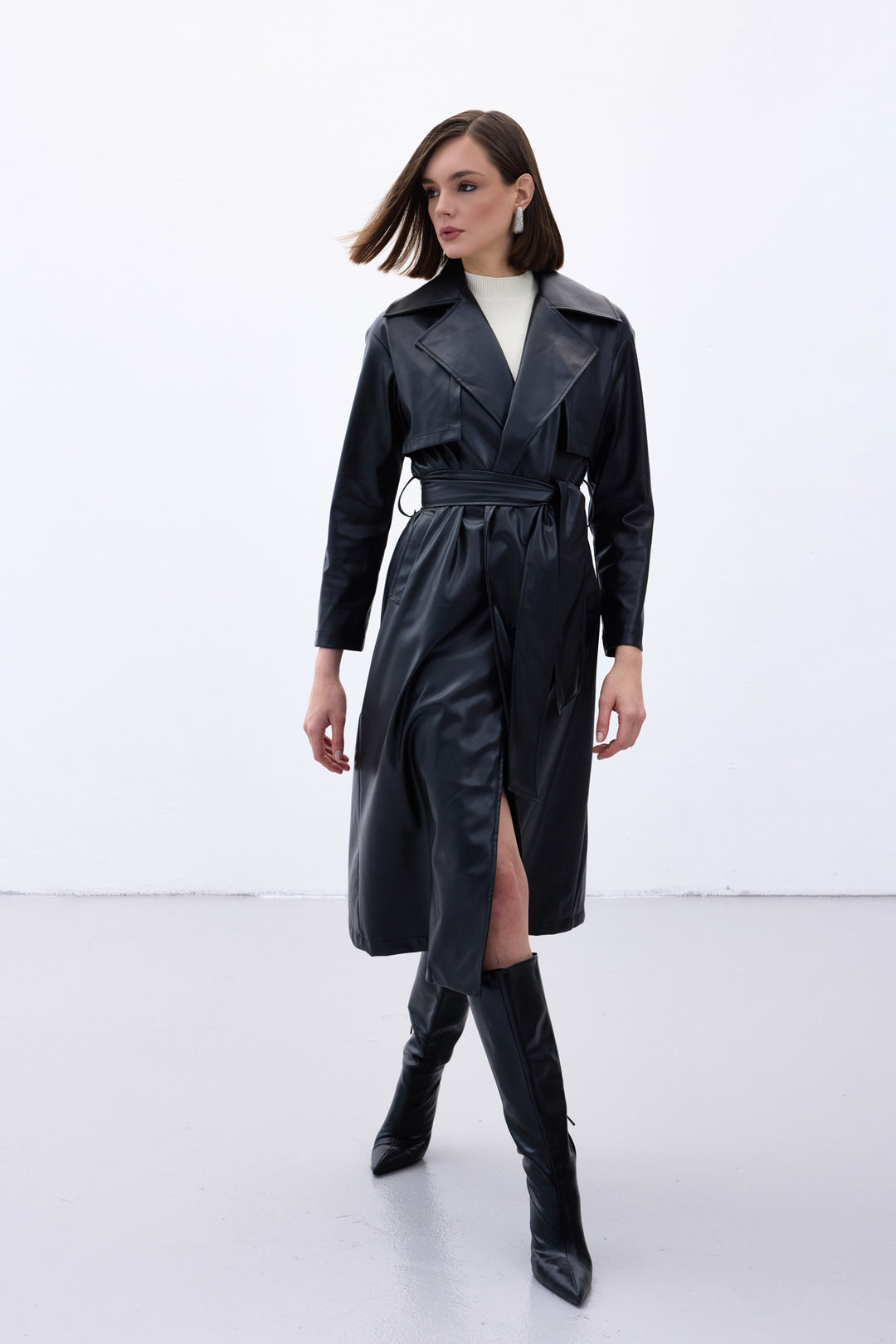 Sateen Trench en cuir long ceinturé - Noir