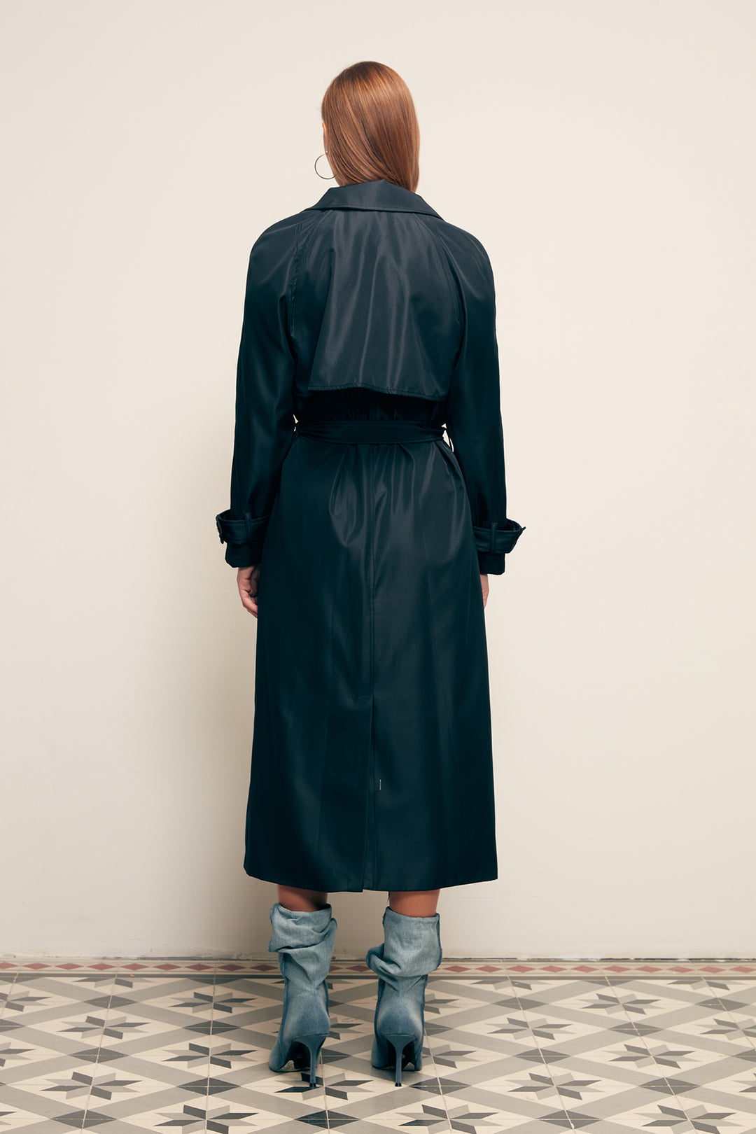 Sateen Trench Long à Ceinture - Bleu marine