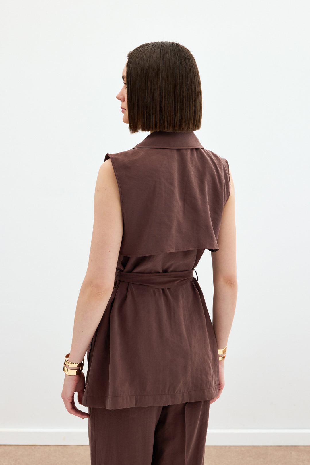 Sateen Gilet long ceinturé - Marron