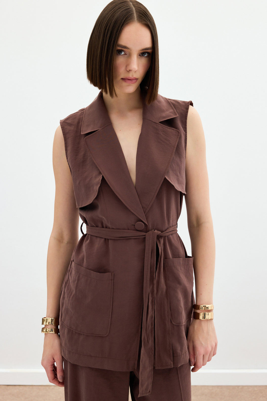 Sateen Gilet long ceinturé - Marron