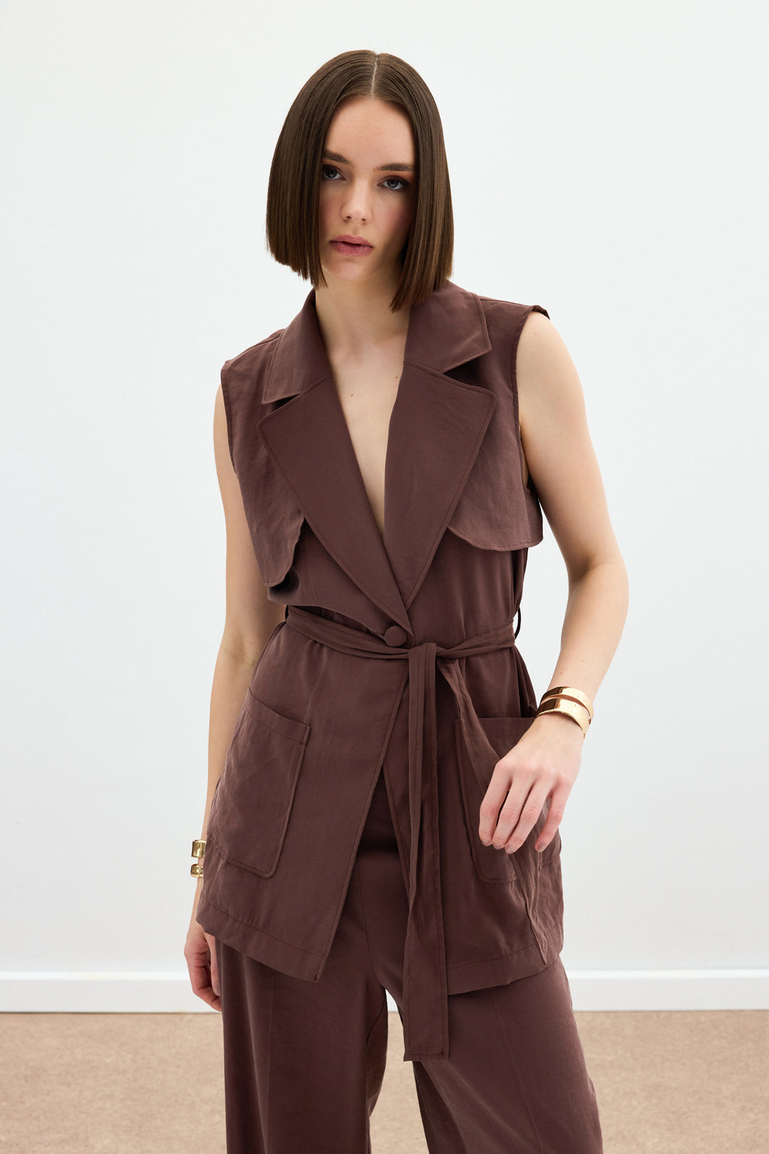 Sateen Gilet long ceinturé - Marron