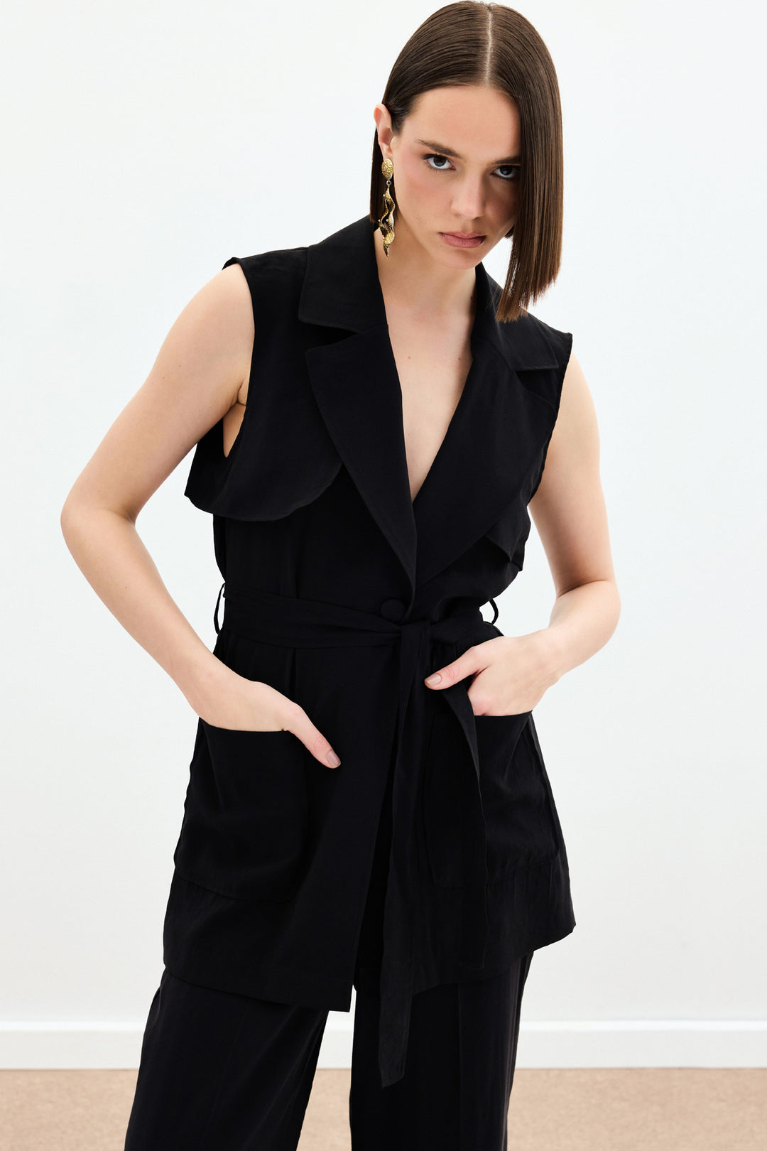 Sateen Gilet long ceinturé - Noir