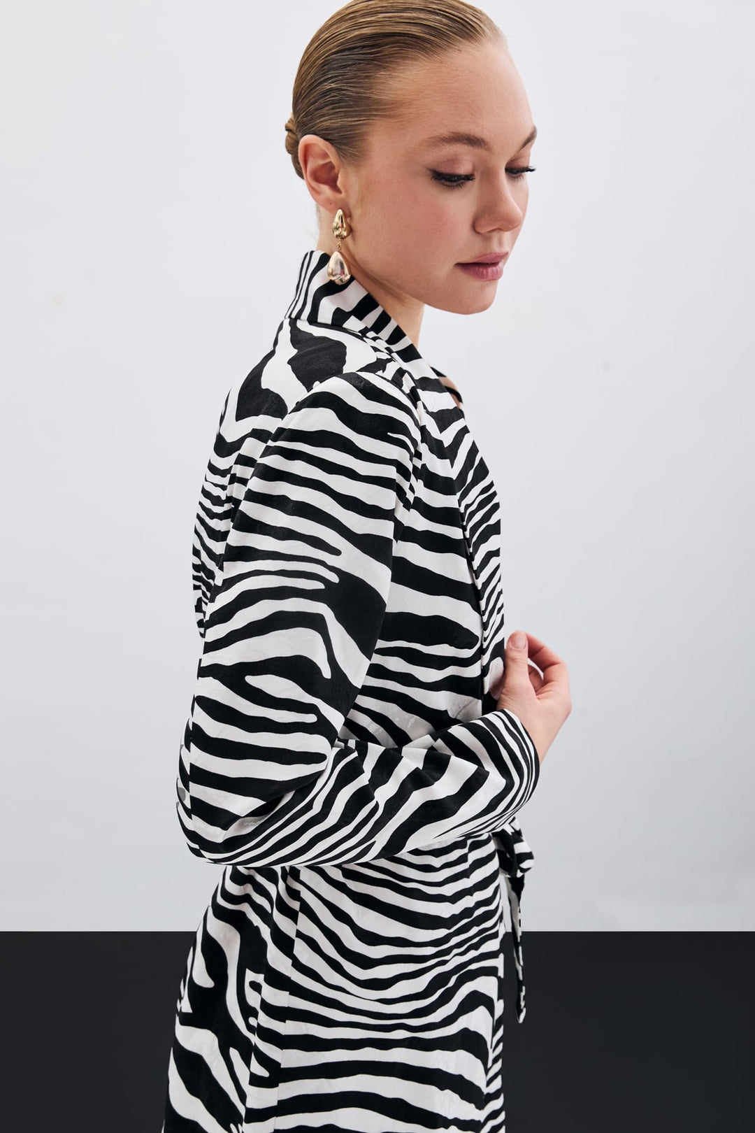 Sateen Veste zèbre ceinturée - Noir