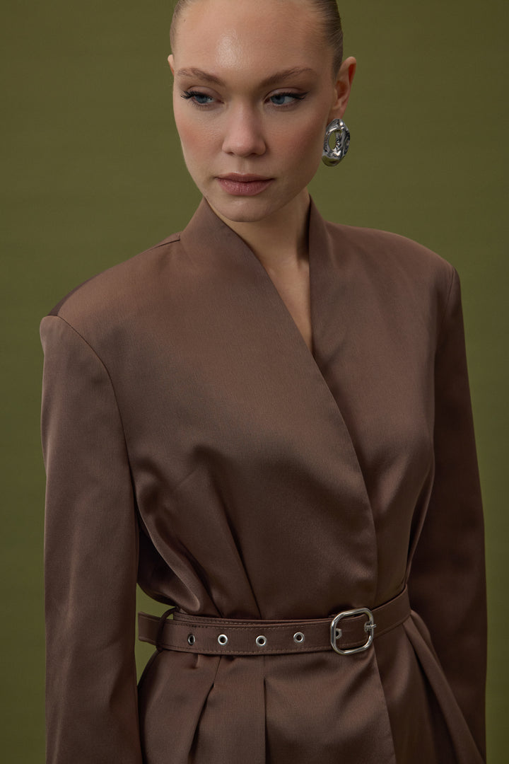 Sateen Veste en satin ceinturée Lisa - Marron