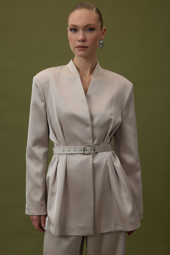 Sateen Veste en satin ceinturée Lisa - Pierre