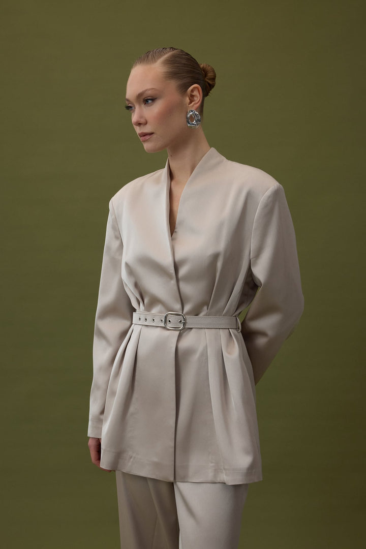 Sateen Veste en satin ceinturée Lisa - Pierre