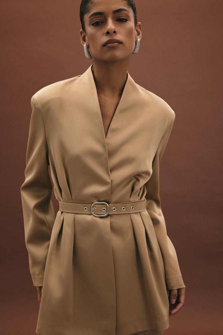 Sateen Veste en satin ceinturée Lisa - Vison