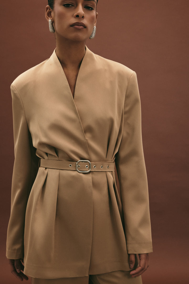 Sateen Veste en satin ceinturée Lisa - Vison