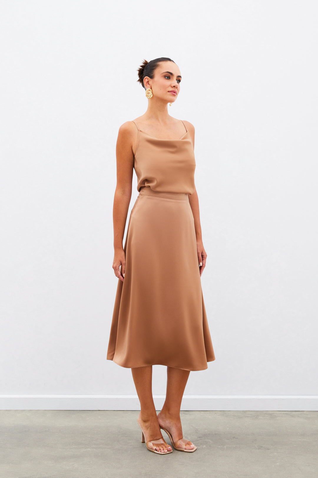 Sateen Jupe Midi en Satin - camel