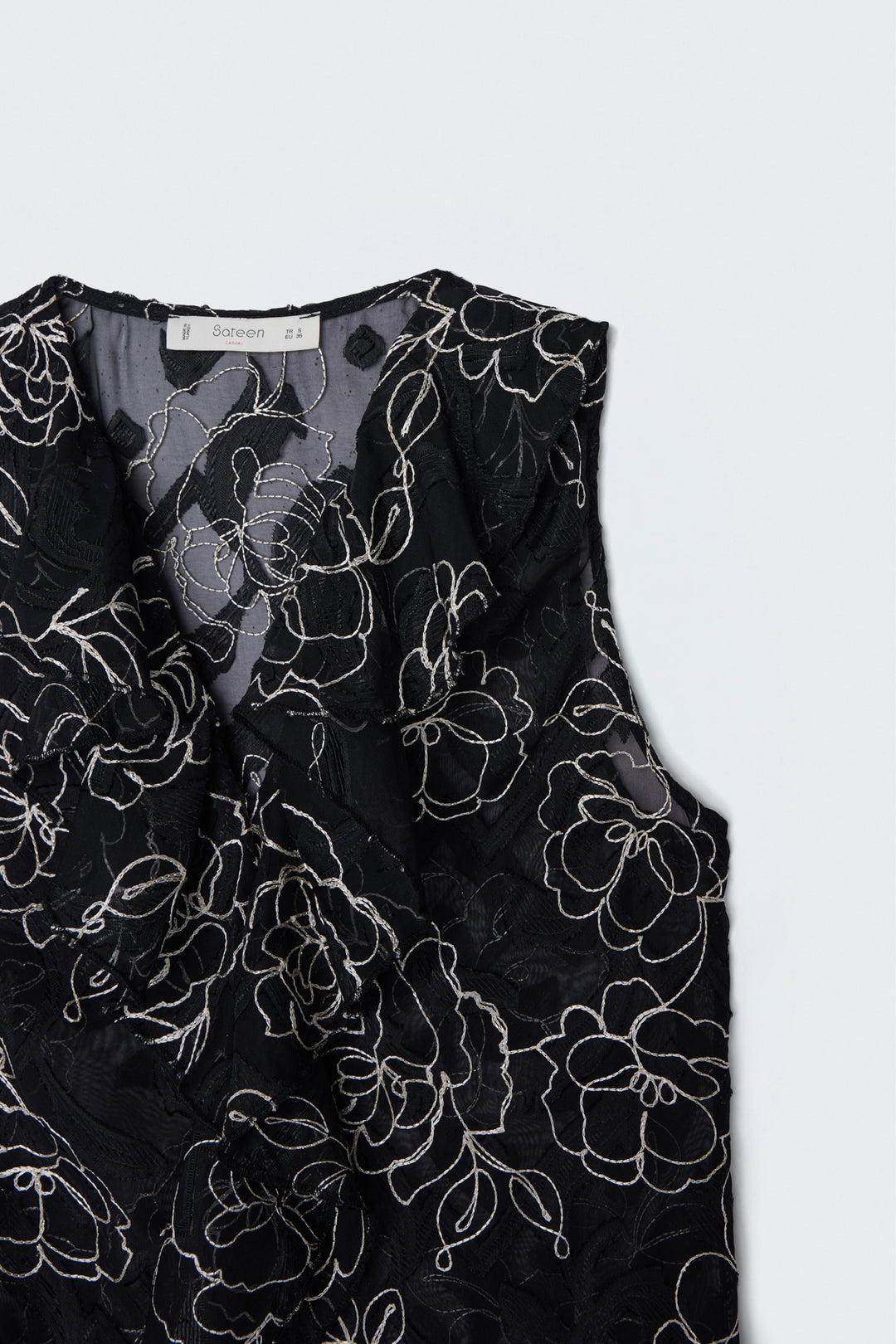 Sateen Blouse transparente avec détails en volants brodés - Noir