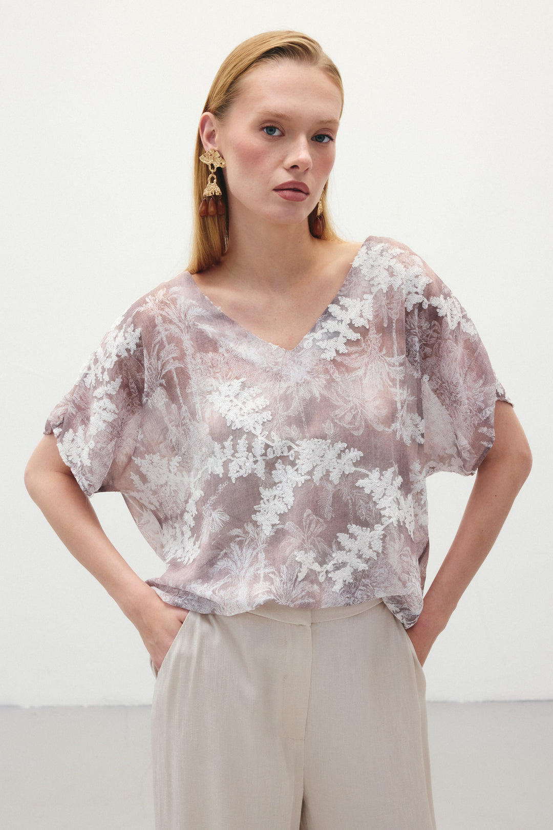 Sateen Blouse à Manches Courtes Brodée - camel