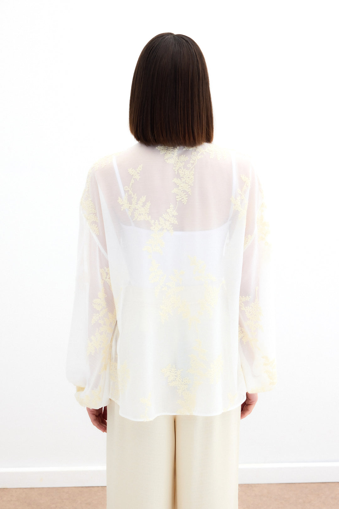 Sateen Chemise en chiffon brodée - Crème