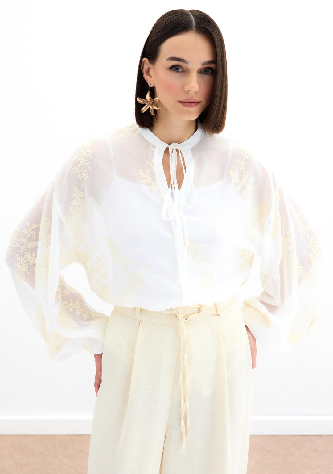 Sateen Chemise en chiffon brodée - Crème