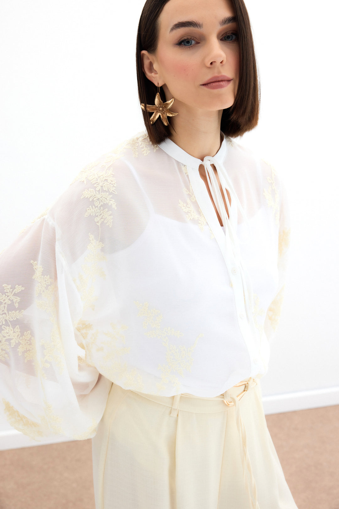 Sateen Chemise en chiffon brodée - Crème