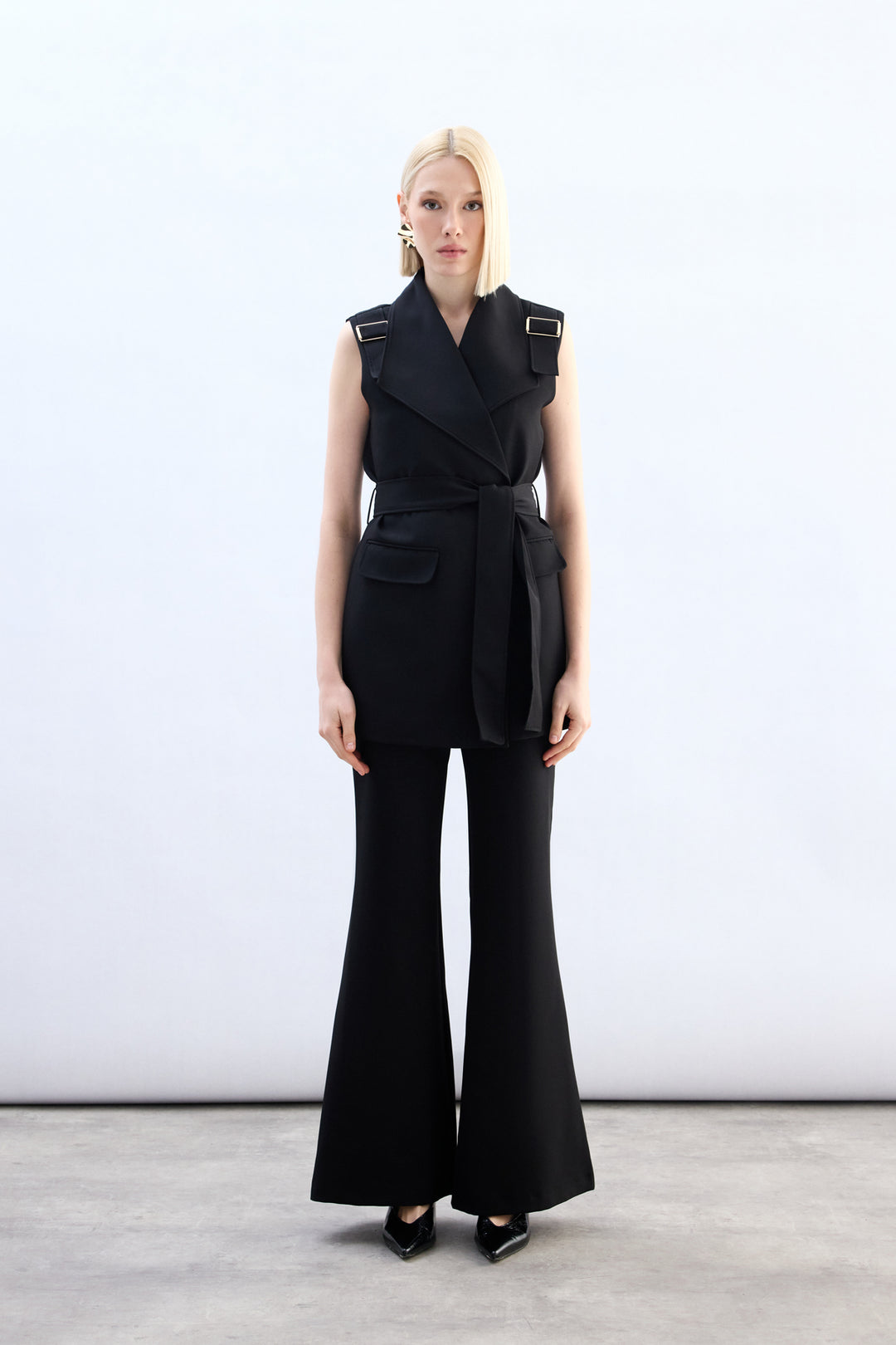 Sateen Gilet à ceinture avec accessoire d'épaule - Noir