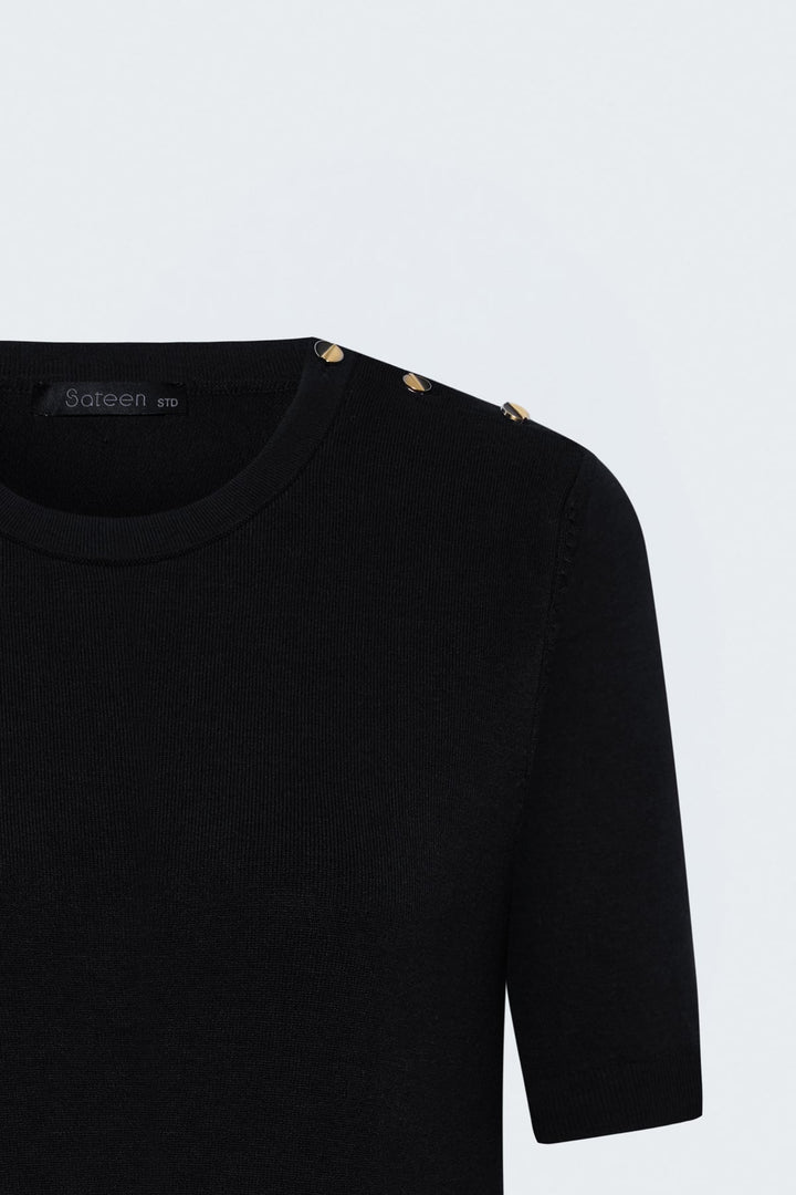 Sateen Pull à manches courtes à boutons aux épaules - Noir