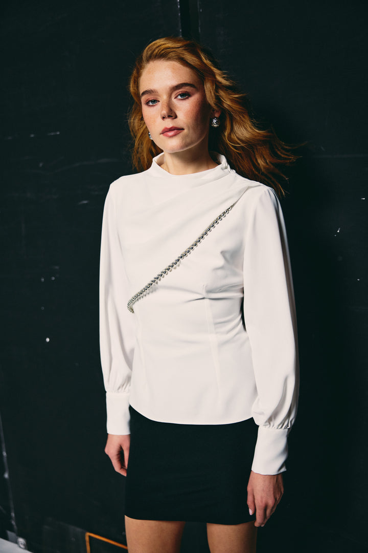 Sateen Blouse avec accessoire avant - Écru