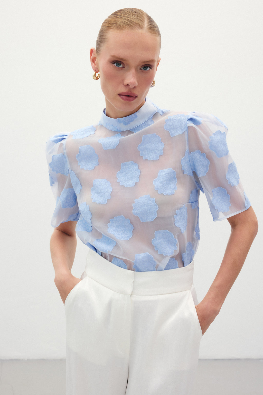 Sateen Blouse à manches courtes en organza - Bleu