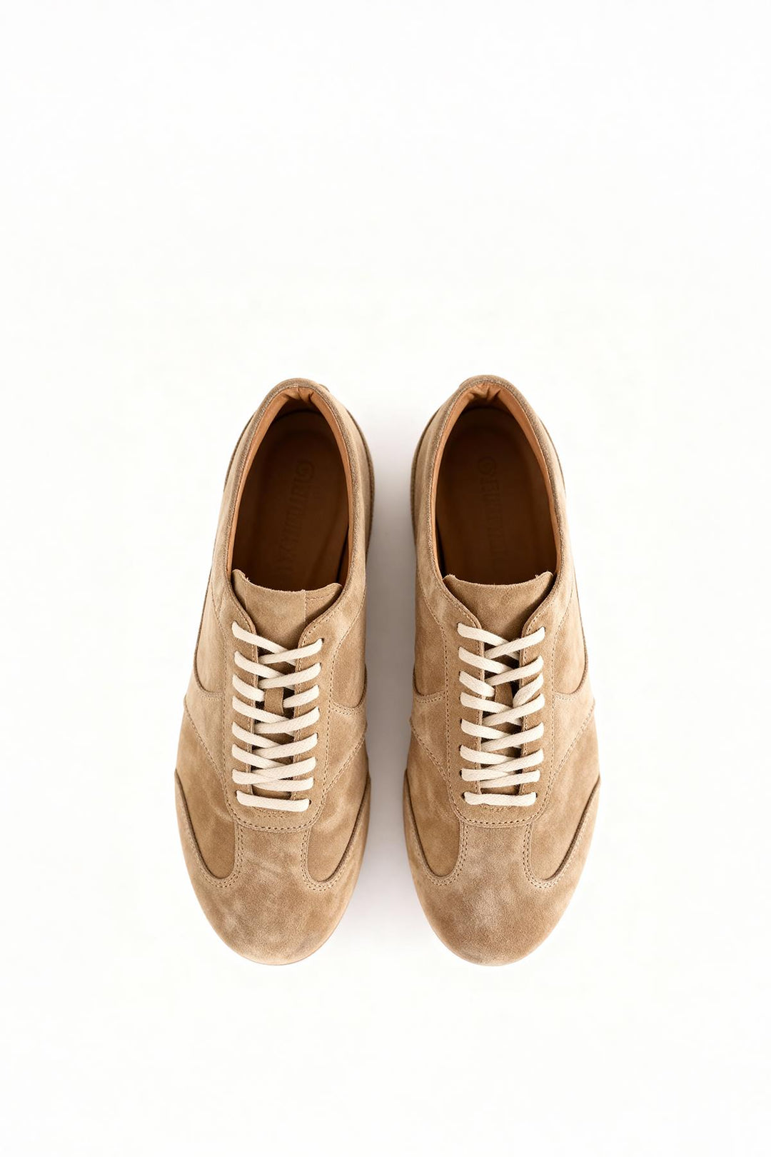 Giesto Chaussures beiges en cuir à empiècements - Beige