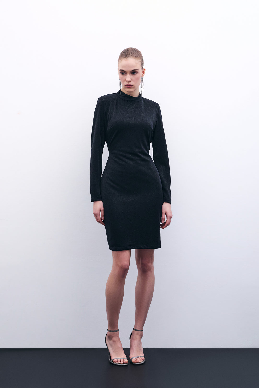 Sateen Robe courte brillante - Noir