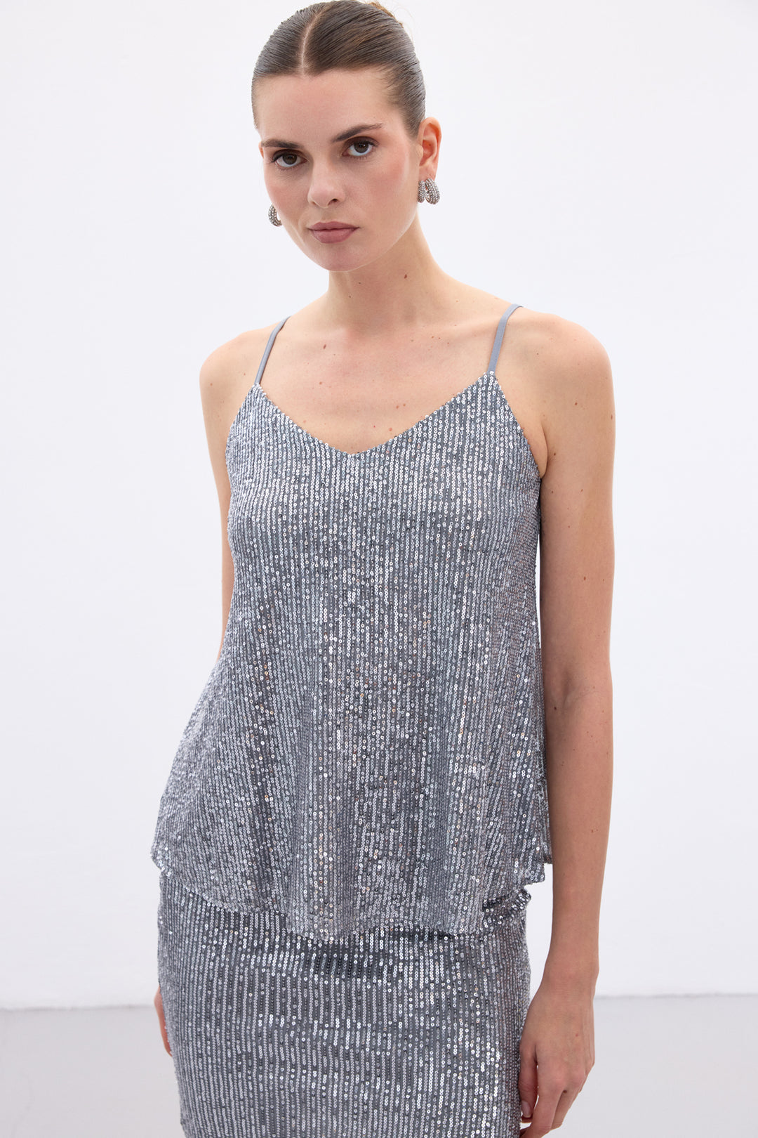 Sateen Top à Bretelles avec Détails Pailletés - Gris