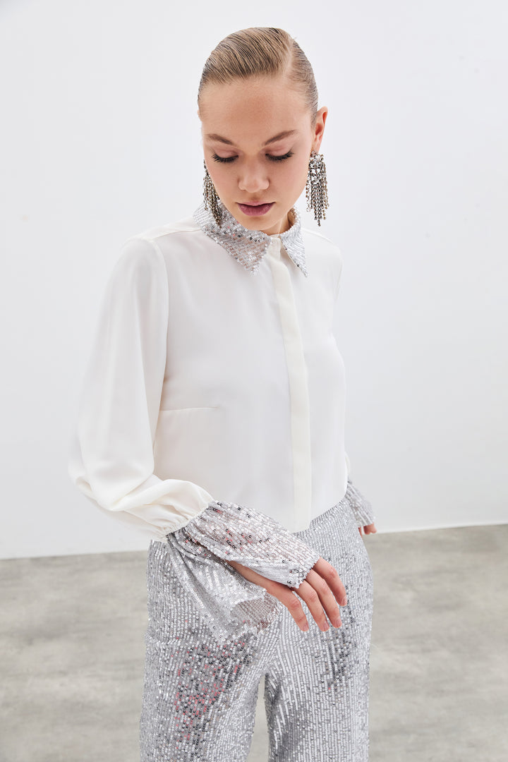Sateen Chemisier avec détails pailletés - Écru