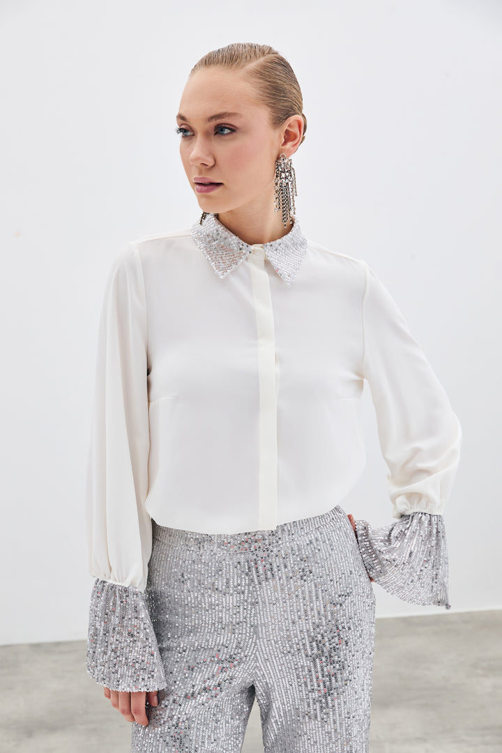 Sateen Chemisier avec détails pailletés - Écru