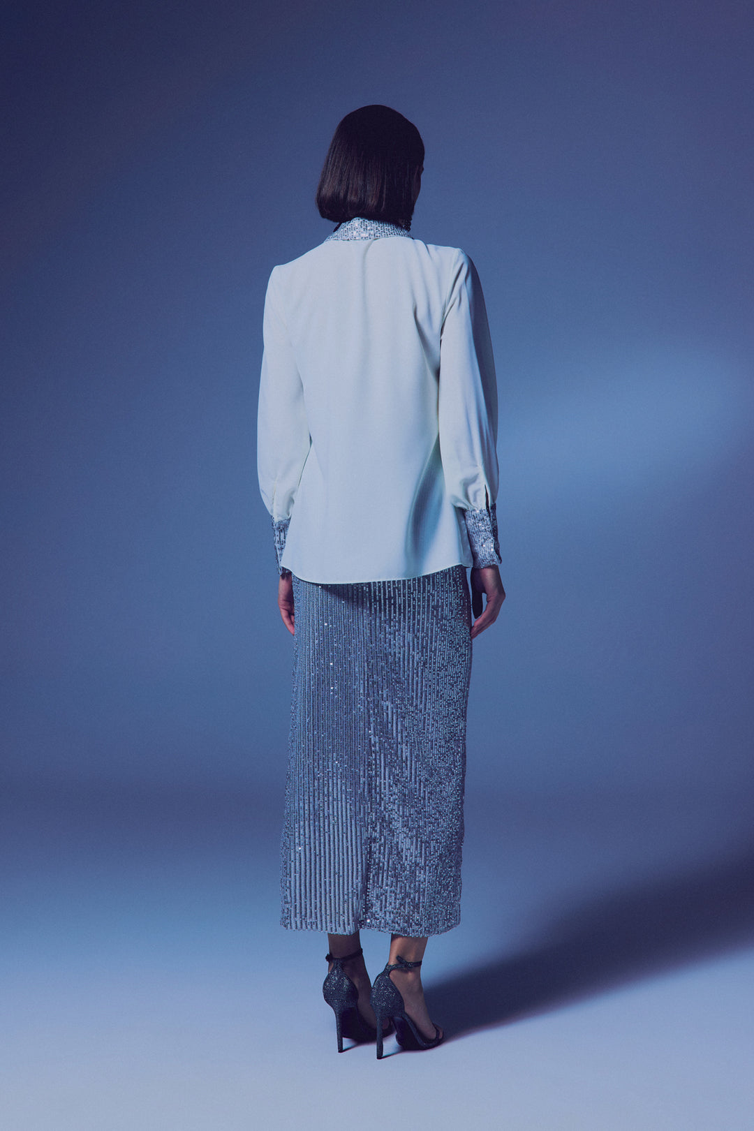 Sateen Chemisier avec détails en paillettes - Écru-Argent