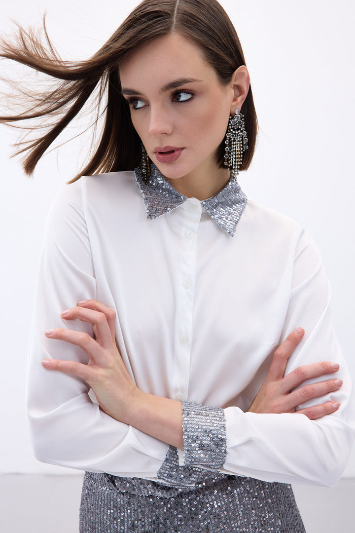 Sateen Chemise en Satin avec Détails Pailletés - Gris